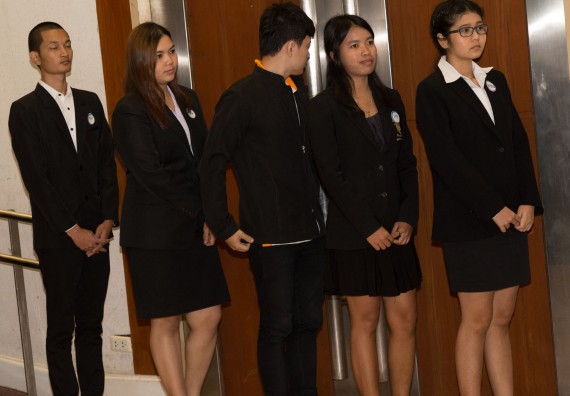 นักศึกษาเข้าร่วมงานพิธีมอบรางวัลยอดเยี่ยม ทุนการศึกษาบุคคลและองค์กรดีเด่นทางวิทยาศาสตร์ ประจำปีที่ 48 พ.ศ.2558