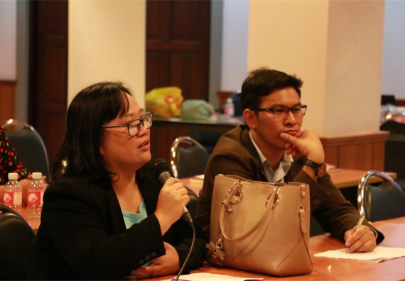 การนำเสนอโปสเตอร์ของนักศึกษาในงานประชุมวิชาการด้านวิทยาศาสตร์ 2559