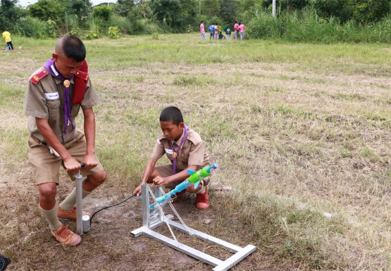 การแข่งขันจรวดขวดน้ำ ระดับมัธยมศึกษาปีที่ 1-3