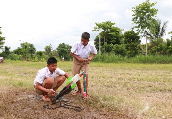 การแข่งขันจรวดขวดน้ำ ระดับมัธยมศึกษาปีที่ 1-3