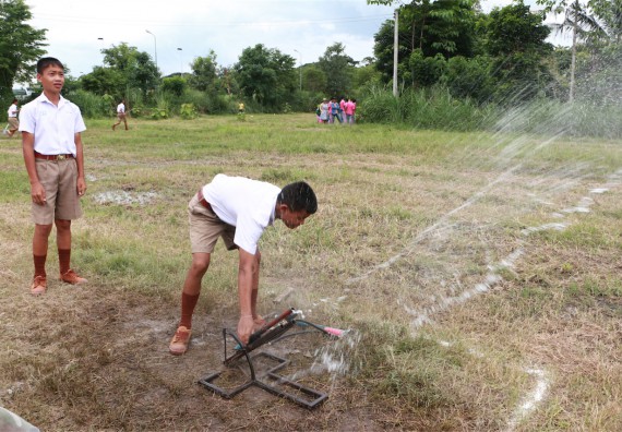 การแข่งขันจรวดขวดน้ำ ระดับมัธยมศึกษาปีที่ 1-3