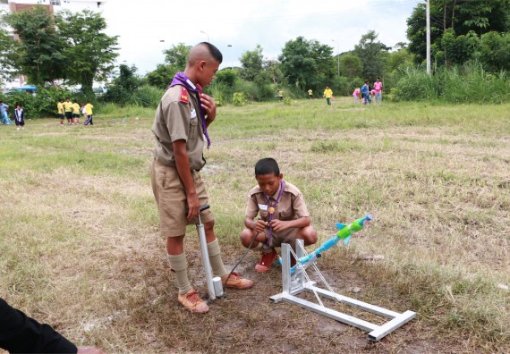 การแข่งขันจรวดขวดน้ำ ระดับมัธยมศึกษาปีที่ 1-3
