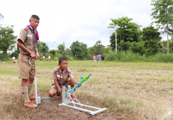 การแข่งขันจรวดขวดน้ำ ระดับมัธยมศึกษาปีที่ 1-3