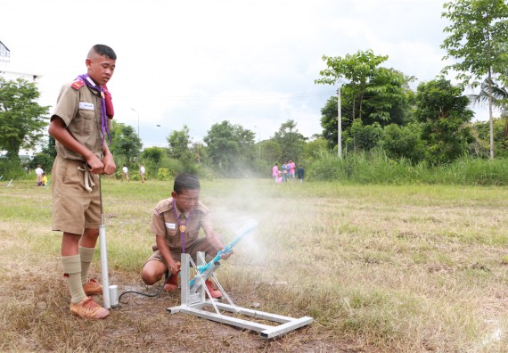 การแข่งขันจรวดขวดน้ำ ระดับมัธยมศึกษาปีที่ 1-3