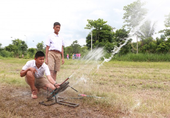 การแข่งขันจรวดขวดน้ำ ระดับมัธยมศึกษาปีที่ 1-3