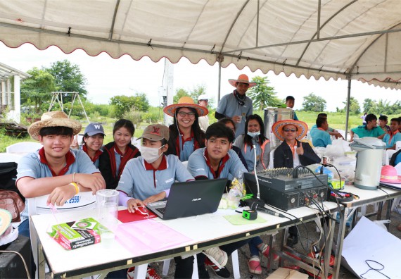 การแข่งขันจรวดขวดน้ำ ระดับมัธยมศึกษาปีที่ 1-3