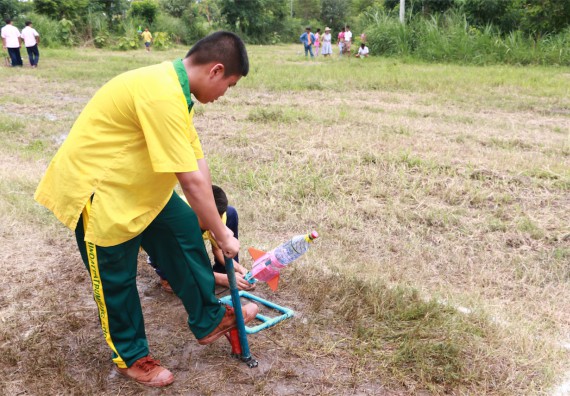 การแข่งขันจรวดขวดน้ำ ระดับมัธยมศึกษาปีที่ 1-3