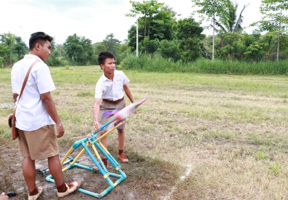 การแข่งขันจรวดขวดน้ำ ระดับมัธยมศึกษาปีที่ 4-6