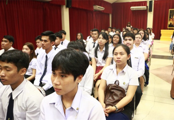 พิธีมอบทุนการศึกษา มูลนิธิเพื่อเกื้อกูลการศึกษาในประเทศไทย(The SET Foundation)