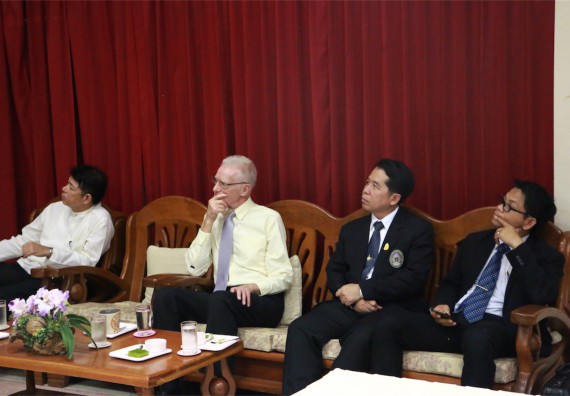 พิธีมอบทุนการศึกษา มูลนิธิเพื่อเกื้อกูลการศึกษาในประเทศไทย(The SET Foundation)