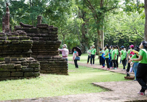 คณะวิทยาศาสตร์และเทคโนโลยีเข้าร่วมโครงการศึกษาเส้นทางท่องเที่ยวเชิงอนุรักษ์ธรรมชาติและศิลปกรรมมรดกโลกจังหวัดกำแพงเพชร
