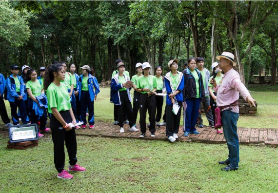 คณะวิทยาศาสตร์และเทคโนโลยีเข้าร่วมโครงการศึกษาเส้นทางท่องเที่ยวเชิงอนุรักษ์ธรรมชาติและศิลปกรรมมรดกโลกจังหวัดกำแพงเพชร