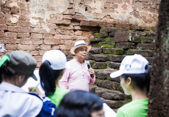 คณะวิทยาศาสตร์และเทคโนโลยีเข้าร่วมโครงการศึกษาเส้นทางท่องเที่ยวเชิงอนุรักษ์ธรรมชาติและศิลปกรรมมรดกโลกจังหวัดกำแพงเพชร