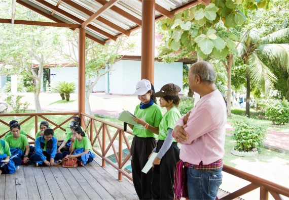 คณะวิทยาศาสตร์และเทคโนโลยีเข้าร่วมโครงการศึกษาเส้นทางท่องเที่ยวเชิงอนุรักษ์ธรรมชาติและศิลปกรรมมรดกโลกจังหวัดกำแพงเพชร