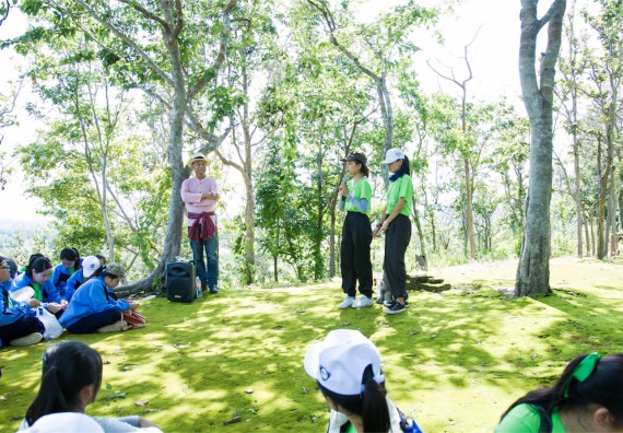 คณะวิทยาศาสตร์และเทคโนโลยีเข้าร่วมโครงการศึกษาเส้นทางท่องเที่ยวเชิงอนุรักษ์ธรรมชาติและศิลปกรรมมรดกโลกจังหวัดกำแพงเพชร