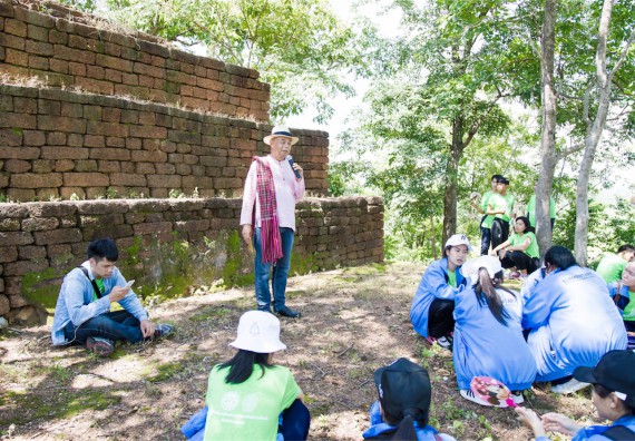 คณะวิทยาศาสตร์และเทคโนโลยีเข้าร่วมโครงการศึกษาเส้นทางท่องเที่ยวเชิงอนุรักษ์ธรรมชาติและศิลปกรรมมรดกโลกจังหวัดกำแพงเพชร