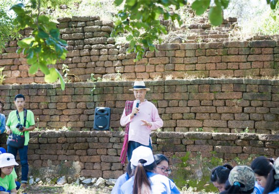 คณะวิทยาศาสตร์และเทคโนโลยีเข้าร่วมโครงการศึกษาเส้นทางท่องเที่ยวเชิงอนุรักษ์ธรรมชาติและศิลปกรรมมรดกโลกจังหวัดกำแพงเพชร