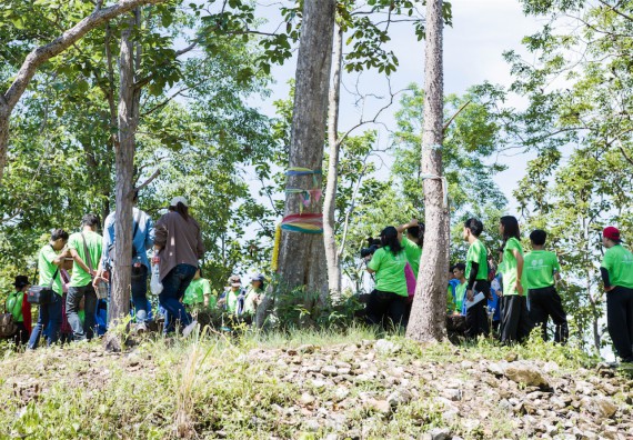 คณะวิทยาศาสตร์และเทคโนโลยีเข้าร่วมโครงการศึกษาเส้นทางท่องเที่ยวเชิงอนุรักษ์ธรรมชาติและศิลปกรรมมรดกโลกจังหวัดกำแพงเพชร