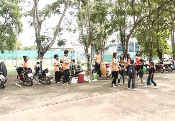 คณะวิทยาศาสตร์และเทคโนโลยี ได้จัดกิจกรรมค่ายวิทยาศาสตร์โรงเรียนสาธิตฯ ระดับชั้นประถมศึกษา ปีที่1-3