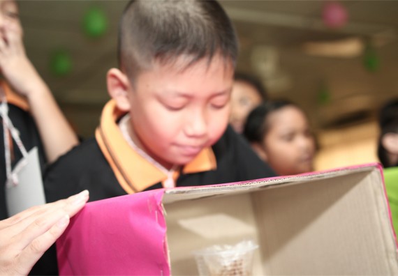 คณะวิทยาศาสตร์และเทคโนโลยี ได้จัดกิจกรรมค่ายวิทยาศาสตร์โรงเรียนสาธิตฯ ระดับชั้นประถมศึกษา ปีที่1-3