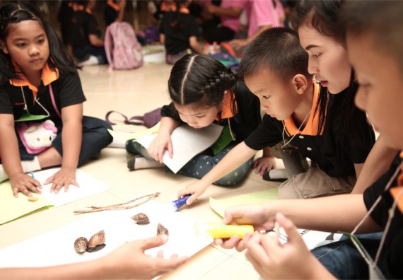 คณะวิทยาศาสตร์และเทคโนโลยี ได้จัดกิจกรรมค่ายวิทยาศาสตร์โรงเรียนสาธิตฯ ระดับชั้นประถมศึกษา ปีที่1-3