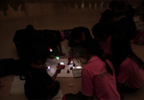 คณะวิทยาศาสตร์และเทคโนโลยี ได้จัดกิจกรรมค่ายวิทยาศาสตร์โรงเรียนสาธิตฯ ระดับชั้นประถมศึกษา ปีที่1-3