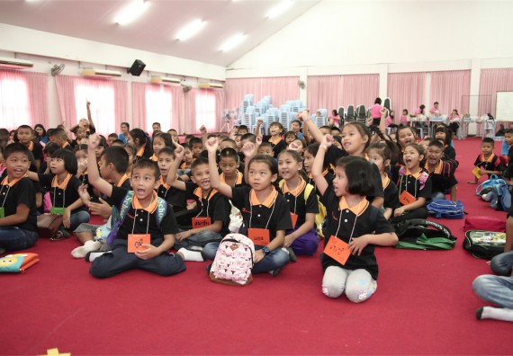 คณะวิทยาศาสตร์และเทคโนโลยี ได้จัดกิจกรรมค่ายวิทยาศาสตร์โรงเรียนสาธิตฯ ระดับชั้นประถมศึกษา ปีที่1-3