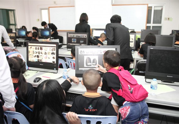 คณะวิทยาศาสตร์และเทคโนโลยี ได้จัดกิจกรรมค่ายวิทยาศาสตร์โรงเรียนสาธิตฯ ระดับชั้นประถมศึกษา ปีที่1-3