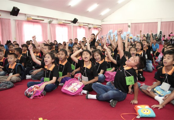 คณะวิทยาศาสตร์และเทคโนโลยี ได้จัดกิจกรรมค่ายวิทยาศาสตร์โรงเรียนสาธิตฯ ระดับชั้นประถมศึกษา ปีที่1-3