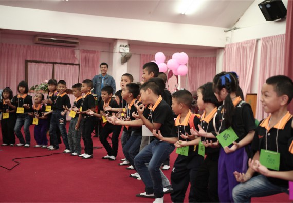 คณะวิทยาศาสตร์และเทคโนโลยี ได้จัดกิจกรรมค่ายวิทยาศาสตร์โรงเรียนสาธิตฯ ระดับชั้นประถมศึกษา ปีที่1-3