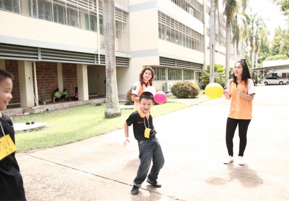 คณะวิทยาศาสตร์และเทคโนโลยี ได้จัดกิจกรรมค่ายวิทยาศาสตร์โรงเรียนสาธิตฯ ระดับชั้นประถมศึกษา ปีที่1-3