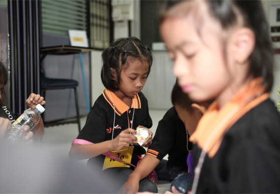 คณะวิทยาศาสตร์และเทคโนโลยี ได้จัดกิจกรรมค่ายวิทยาศาสตร์โรงเรียนสาธิตฯ ระดับชั้นประถมศึกษา ปีที่1-3