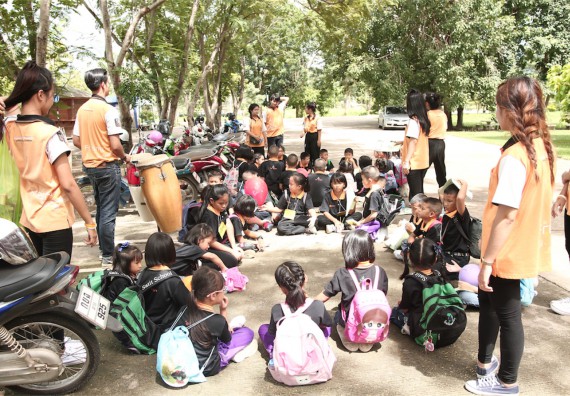 คณะวิทยาศาสตร์และเทคโนโลยี ได้จัดกิจกรรมค่ายวิทยาศาสตร์โรงเรียนสาธิตฯ ระดับชั้นประถมศึกษา ปีที่1-3