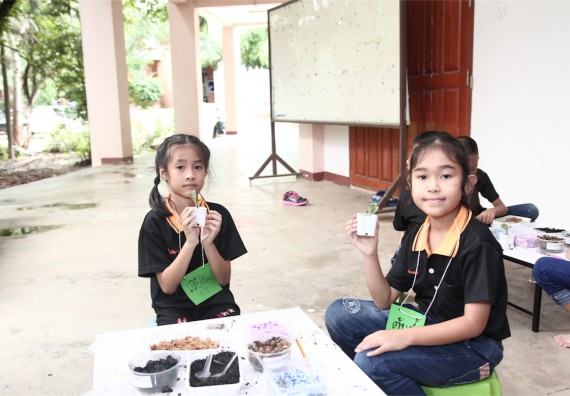 คณะวิทยาศาสตร์และเทคโนโลยี ได้จัดกิจกรรมค่ายวิทยาศาสตร์โรงเรียนสาธิตฯ ระดับชั้นประถมศึกษา ปีที่1-3