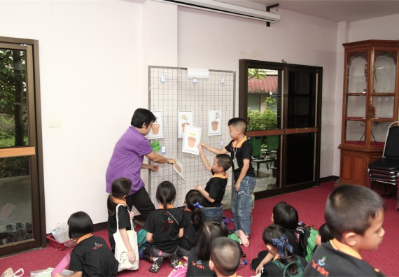 คณะวิทยาศาสตร์และเทคโนโลยี ได้จัดกิจกรรมค่ายวิทยาศาสตร์โรงเรียนสาธิตฯ ระดับชั้นประถมศึกษา ปีที่1-3