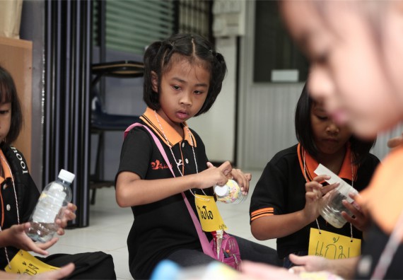 คณะวิทยาศาสตร์และเทคโนโลยี ได้จัดกิจกรรมค่ายวิทยาศาสตร์โรงเรียนสาธิตฯ ระดับชั้นประถมศึกษา ปีที่1-3