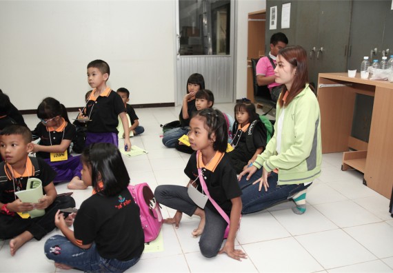 คณะวิทยาศาสตร์และเทคโนโลยี ได้จัดกิจกรรมค่ายวิทยาศาสตร์โรงเรียนสาธิตฯ ระดับชั้นประถมศึกษา ปีที่1-3