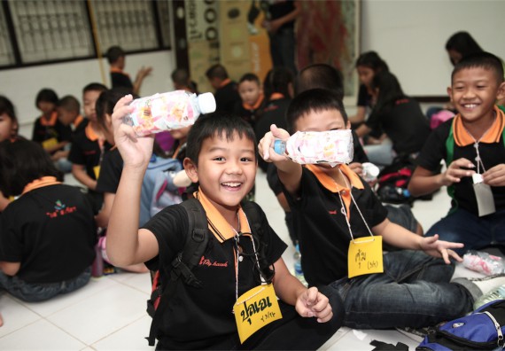 คณะวิทยาศาสตร์และเทคโนโลยี ได้จัดกิจกรรมค่ายวิทยาศาสตร์โรงเรียนสาธิตฯ ระดับชั้นประถมศึกษา ปีที่1-3