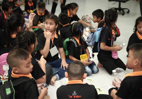 คณะวิทยาศาสตร์และเทคโนโลยี ได้จัดกิจกรรมค่ายวิทยาศาสตร์โรงเรียนสาธิตฯ ระดับชั้นประถมศึกษา ปีที่1-3
