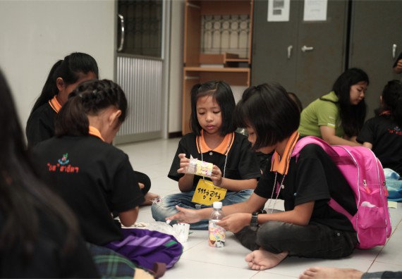 คณะวิทยาศาสตร์และเทคโนโลยี ได้จัดกิจกรรมค่ายวิทยาศาสตร์โรงเรียนสาธิตฯ ระดับชั้นประถมศึกษา ปีที่1-3