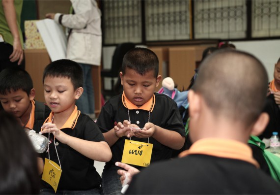 คณะวิทยาศาสตร์และเทคโนโลยี ได้จัดกิจกรรมค่ายวิทยาศาสตร์โรงเรียนสาธิตฯ ระดับชั้นประถมศึกษา ปีที่1-3