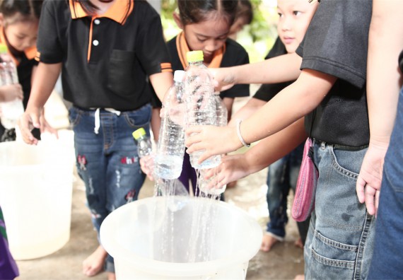 คณะวิทยาศาสตร์และเทคโนโลยี ได้จัดกิจกรรมค่ายวิทยาศาสตร์โรงเรียนสาธิตฯ ระดับชั้นประถมศึกษา ปีที่1-3