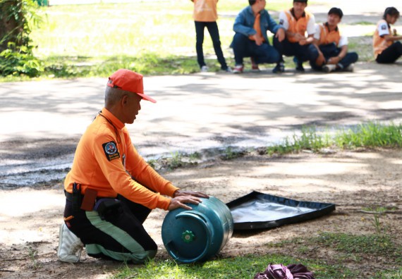 คณะวิทยาศาสตร์และเทคโนโลยี เข้าร่วมจัดกิจกรรมการเผชิญเหตุอัคคีภัยในสถานศึกษา