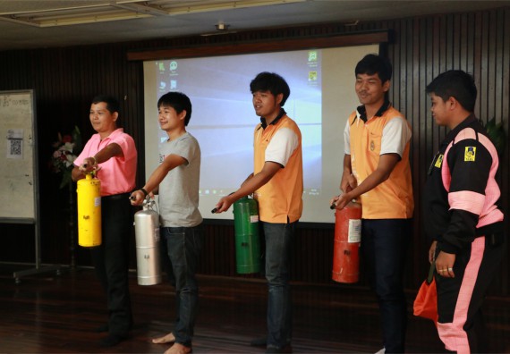 คณะวิทยาศาสตร์และเทคโนโลยี เข้าร่วมจัดกิจกรรมการเผชิญเหตุอัคคีภัยในสถานศึกษา