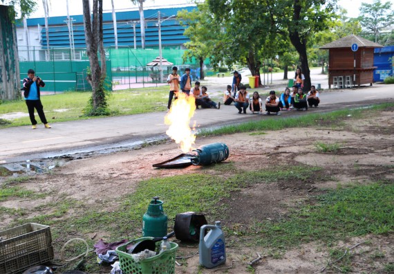 คณะวิทยาศาสตร์และเทคโนโลยี เข้าร่วมจัดกิจกรรมการเผชิญเหตุอัคคีภัยในสถานศึกษา