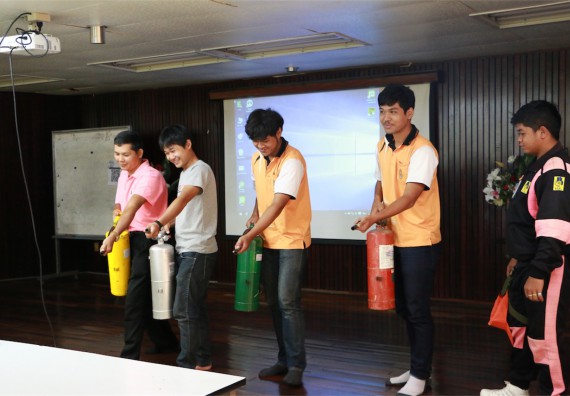 คณะวิทยาศาสตร์และเทคโนโลยี เข้าร่วมจัดกิจกรรมการเผชิญเหตุอัคคีภัยในสถานศึกษา