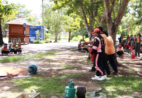 คณะวิทยาศาสตร์และเทคโนโลยี เข้าร่วมจัดกิจกรรมการเผชิญเหตุอัคคีภัยในสถานศึกษา