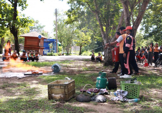 คณะวิทยาศาสตร์และเทคโนโลยี เข้าร่วมจัดกิจกรรมการเผชิญเหตุอัคคีภัยในสถานศึกษา