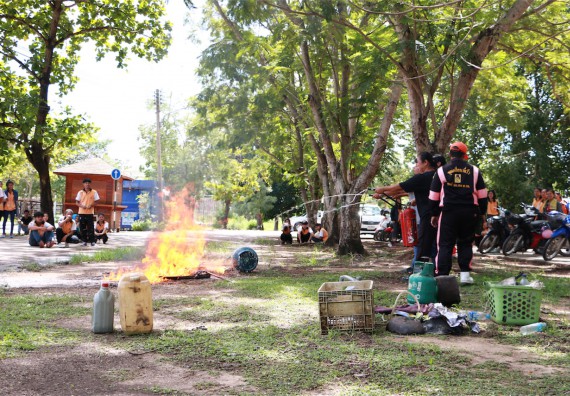 คณะวิทยาศาสตร์และเทคโนโลยี เข้าร่วมจัดกิจกรรมการเผชิญเหตุอัคคีภัยในสถานศึกษา