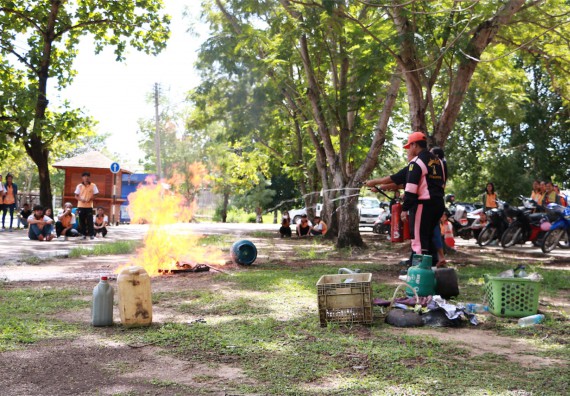 คณะวิทยาศาสตร์และเทคโนโลยี เข้าร่วมจัดกิจกรรมการเผชิญเหตุอัคคีภัยในสถานศึกษา
